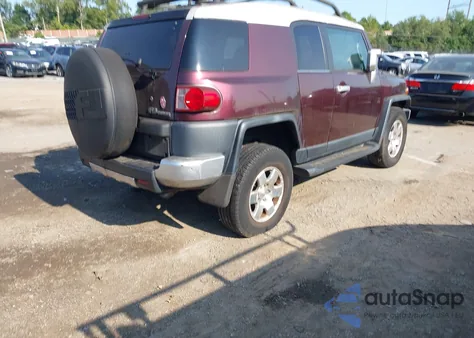 2007 Toyota Fj Cruiser z USA, uszkodzony, nr VIN JTEBU11F270010993